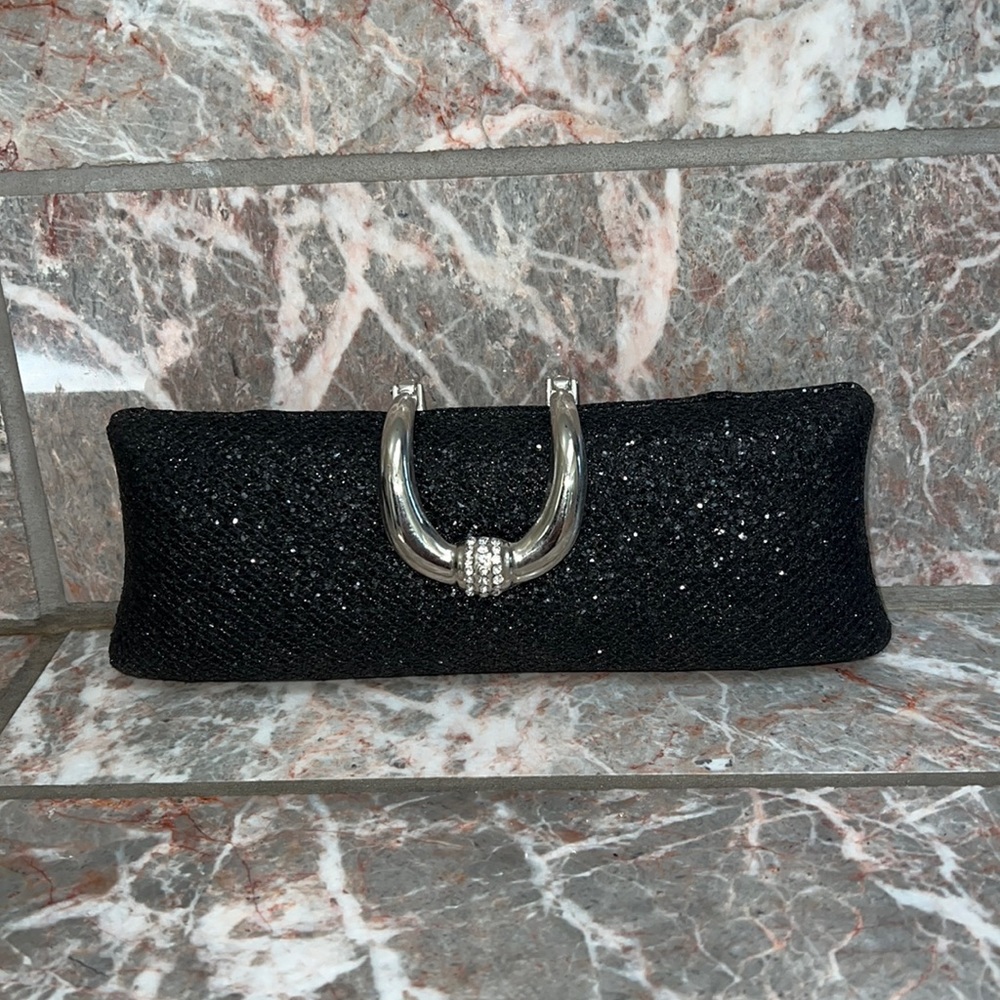 Babe clutch